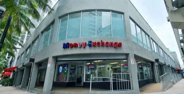 Downtown Miami storefront of Miami Money Exchange offering professional currency exchange services